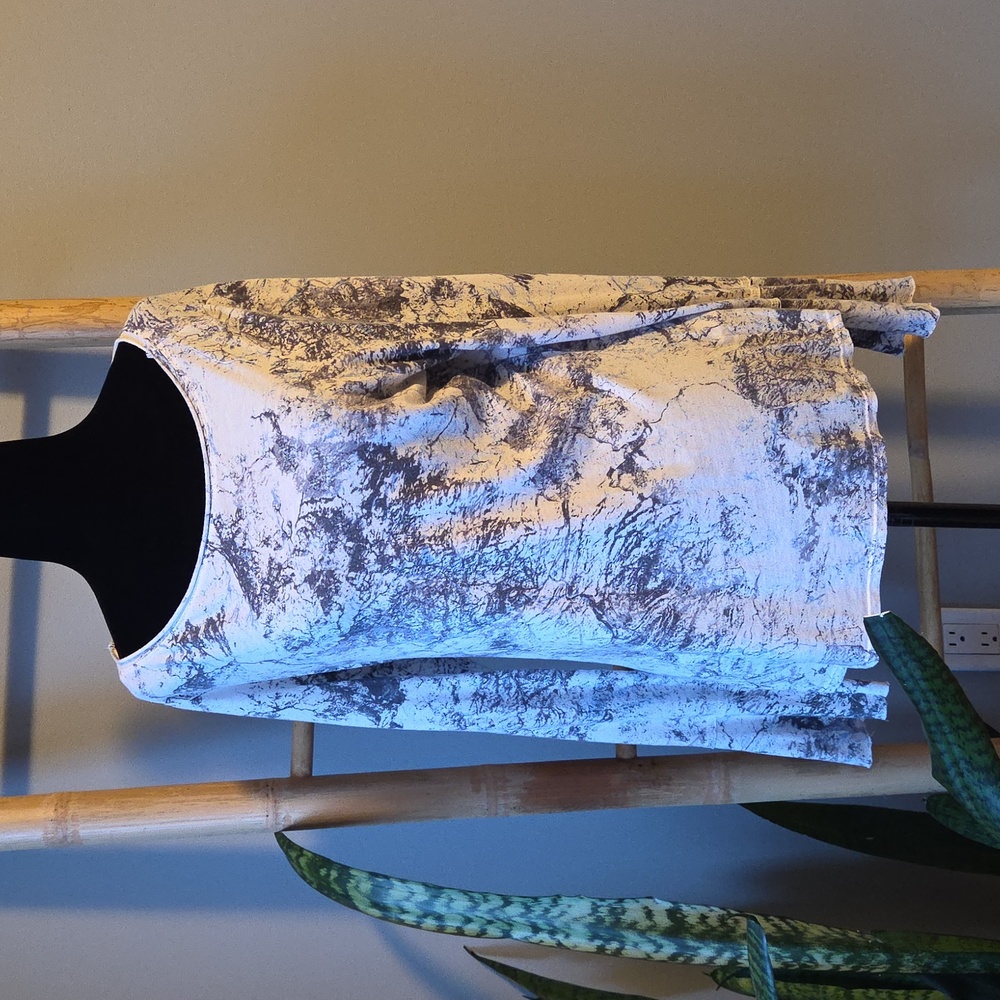 Micheal Stars Marble Print Tee